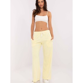 Pantalon survêtement model 215573 Relevance