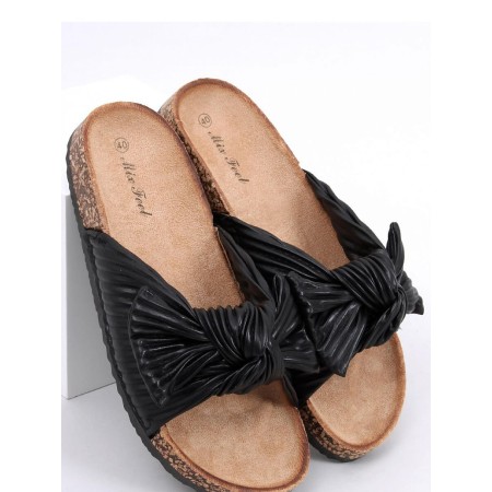 Clacquettes model 167270 Inello