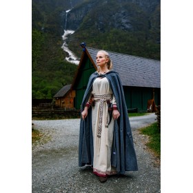 CAPES MÉDIÉVAUX & VIKINGS POUR FEMMES