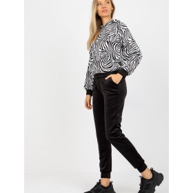 L`ensemble model 173358 Rue Paris