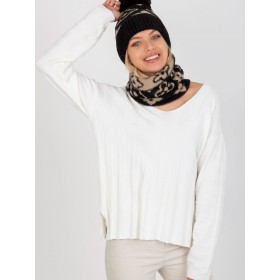 Bonnet model 185916 AT