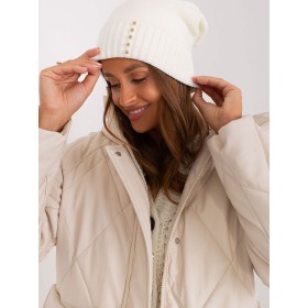 Bonnet model 187434 Rue Paris