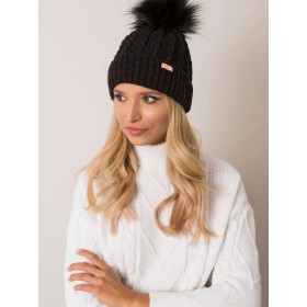 Bonnet model 187442 Rue Paris