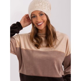 Bonnet model 191109 AT