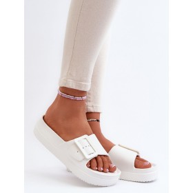 Clacquettes model 194984 Step in style