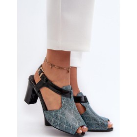 Clacquettes model 196232 Step in style