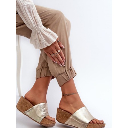 Clacquettes model 197657 Step in style