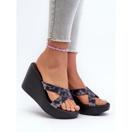 Clacquettes model 197717 Step in style