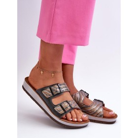 Clacquettes model 198163 Step in style