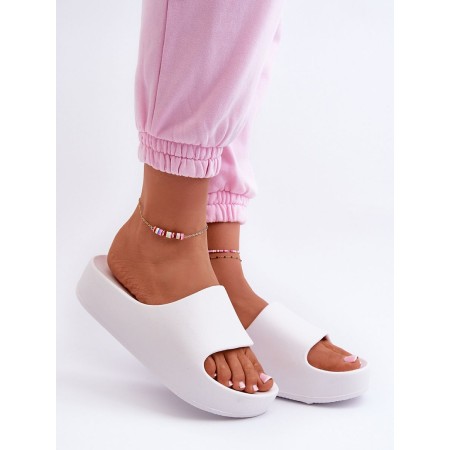 Clacquettes model 198279 Step in style