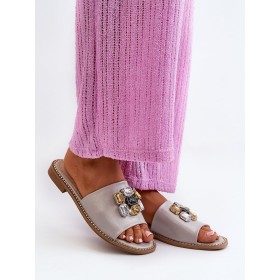 Clacquettes model 198613 Step in style