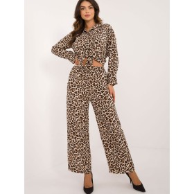 L`ensemble model 200212 Italy Moda