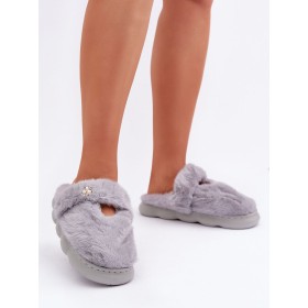 Pantoufles model 204950 Step in style