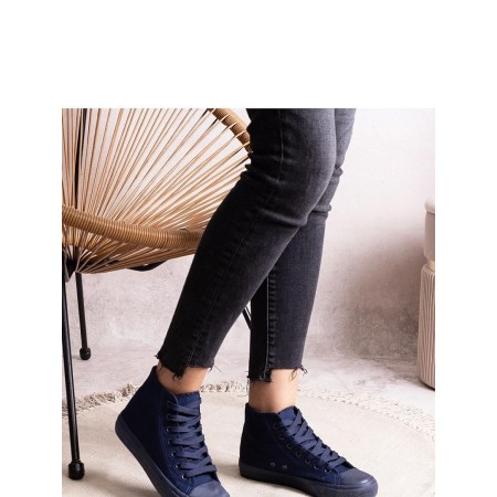 Baskets model 207221 Solea