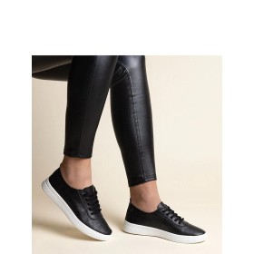 Baskets model 207321 Solea