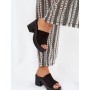 Clacquettes model 209942 Step in style
