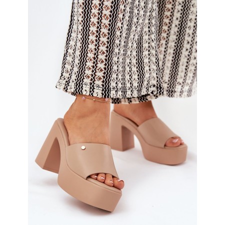 Clacquettes model 209944 Step in style