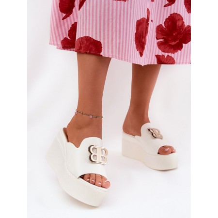 Clacquettes model 209970 Step in style