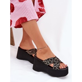 Clacquettes model 210168 Step in style