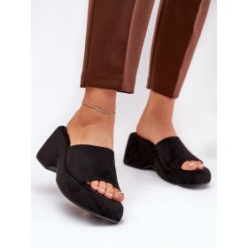 Clacquettes model 210172 Step in style