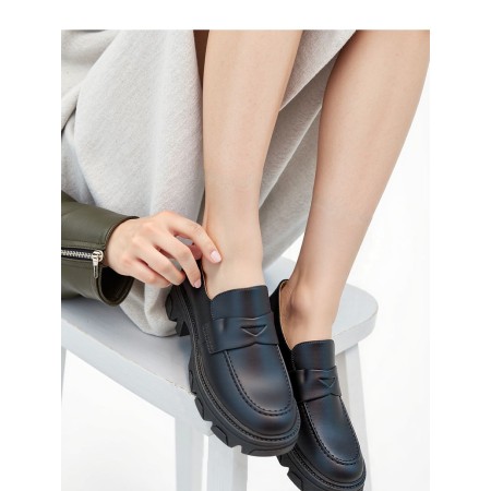 Moccasins model 210220 Inello