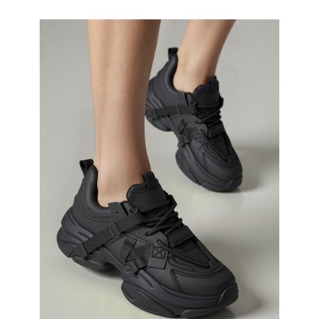 Chaussures de sport model 210225 Inello