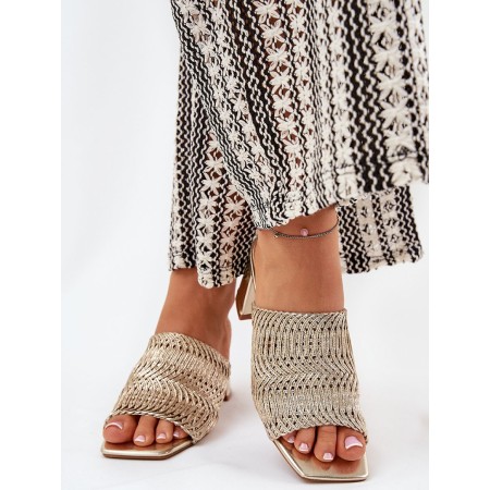Clacquettes model 210781 Step in style