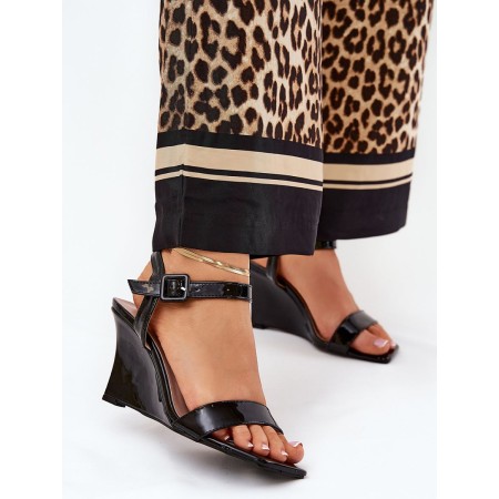Cothurnes model 210798 Step in style