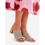 Clacquettes model 211022 Step in style