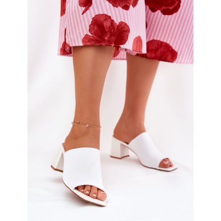 Clacquettes model 211023 Step in style