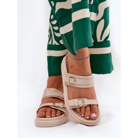 Clacquettes model 212141 Step in style