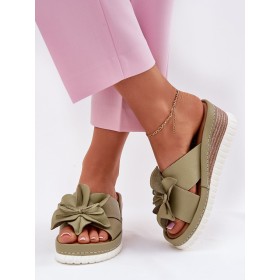 Clacquettes model 212702 Step in style