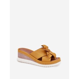 Clacquettes model 212705 Step in style