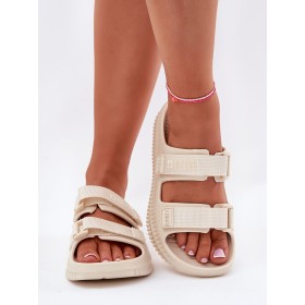 Clacquettes model 212710 Step in style