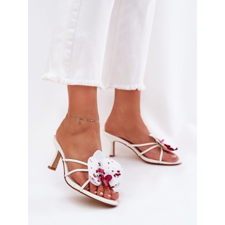 Clacquettes model 212883 Step in style