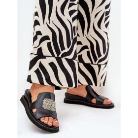 Clacquettes model 212889 Step in style