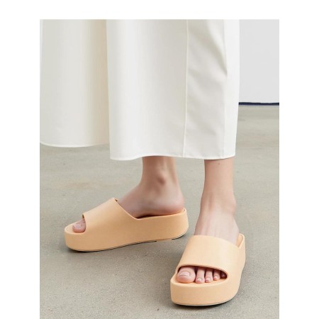 Clacquettes model 212950 Inello