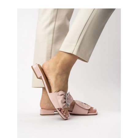 Clacquettes model 212979 Inello