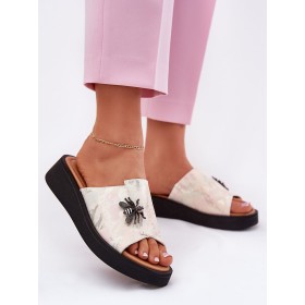 Clacquettes model 213036 Step in style