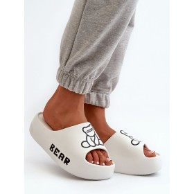 Clacquettes model 198419 Step in style