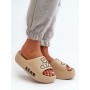 Clacquettes model 198421 Step in style