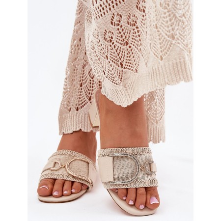 Clacquettes model 214133 Step in style