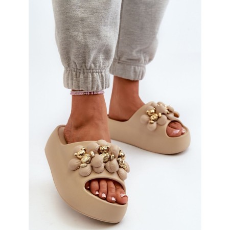 Clacquettes model 198416 Step in style