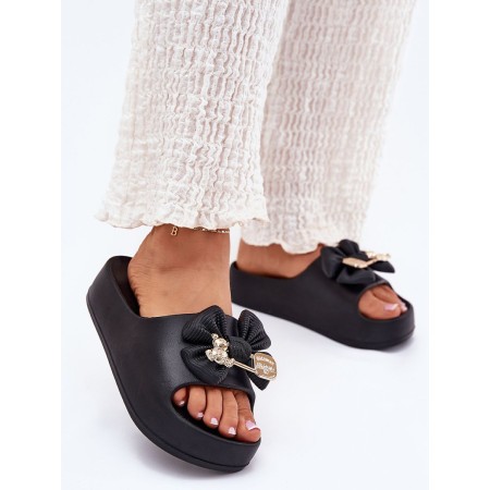 Clacquettes model 214401 Step in style