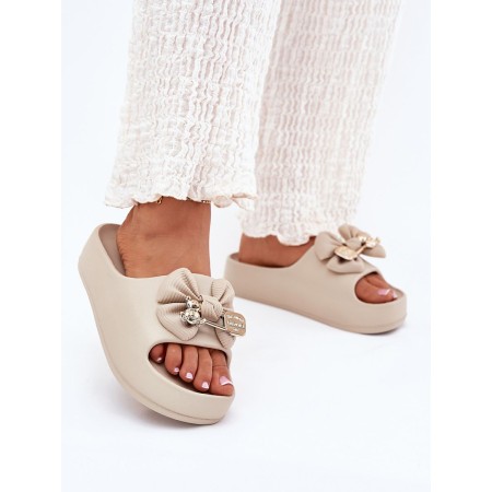 Clacquettes model 214403 Step in style