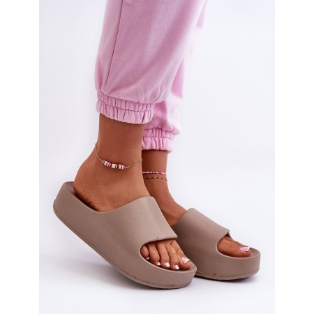 Clacquettes model 198280 Step in style
