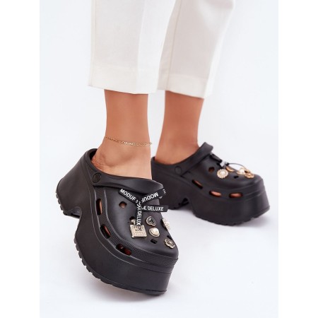 Clacquettes model 215050 Step in style