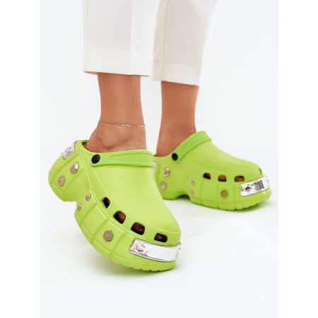 Clacquettes model 215052 Step in style